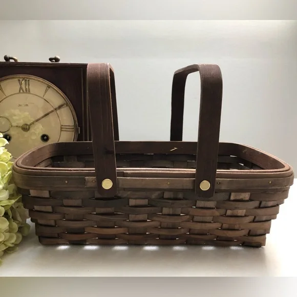 Vintage Wooden Woven Basket With Folding Handles - Picture 4 of 10